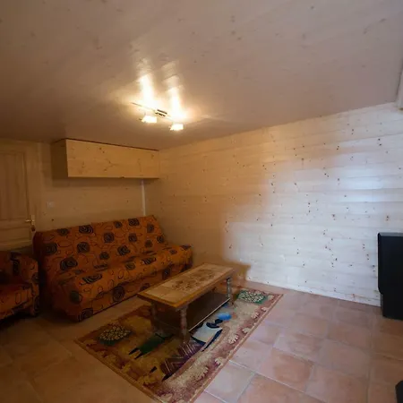 Des Sorbiers Chalet *